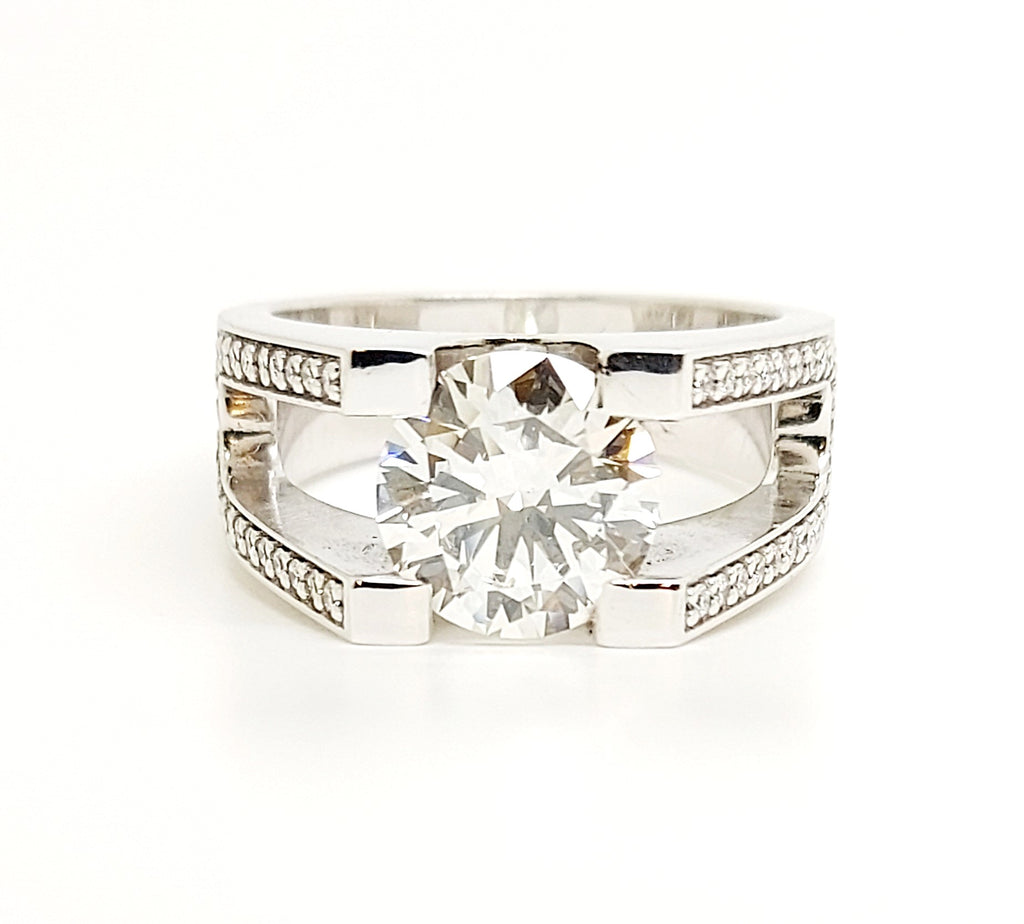 4 CT LAB GROWN DIAMOND RING