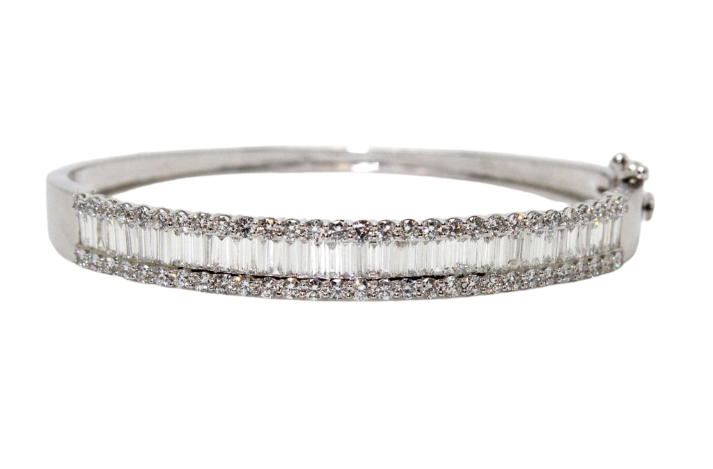 Baguette & Round Lab-Grown Diamond White Gold Bangle 4.00  Carats