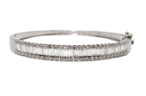 Baguette & Round Lab-Grown Diamond White Gold Bangle 4.00  Carats