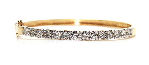 Diamond Bar Bangle in 14K Yellow Gold