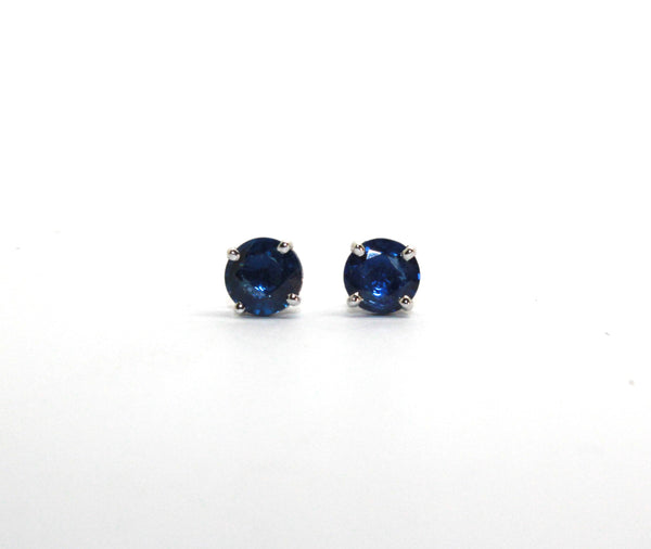 Blue Sapphire Stud Earrings in 14k White Gold